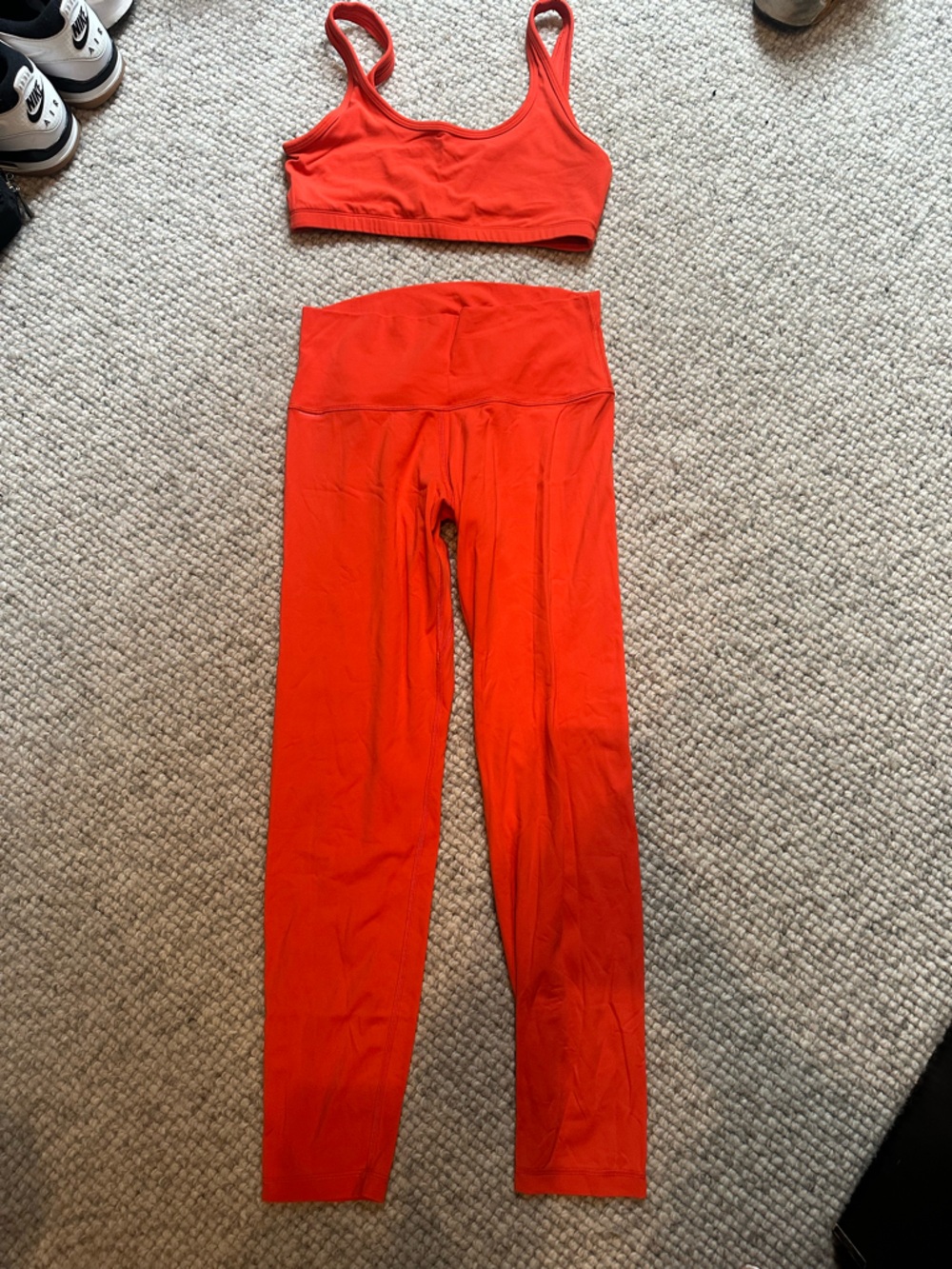 Aritzia butter SET Activewear Set - Sports Bra + High-Waist Leggings